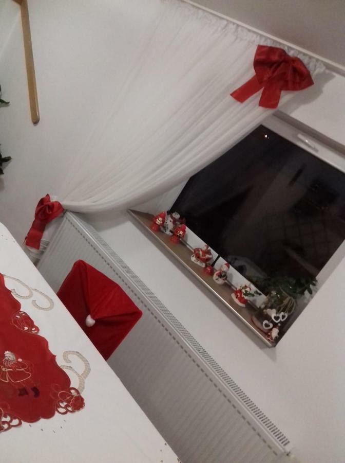 ホテル Casa Lucky Rîşnov エクステリア 写真