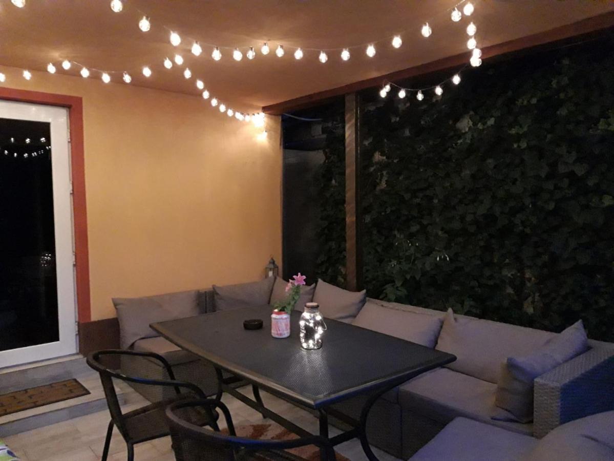 ホテル Casa Lucky Rîşnov エクステリア 写真